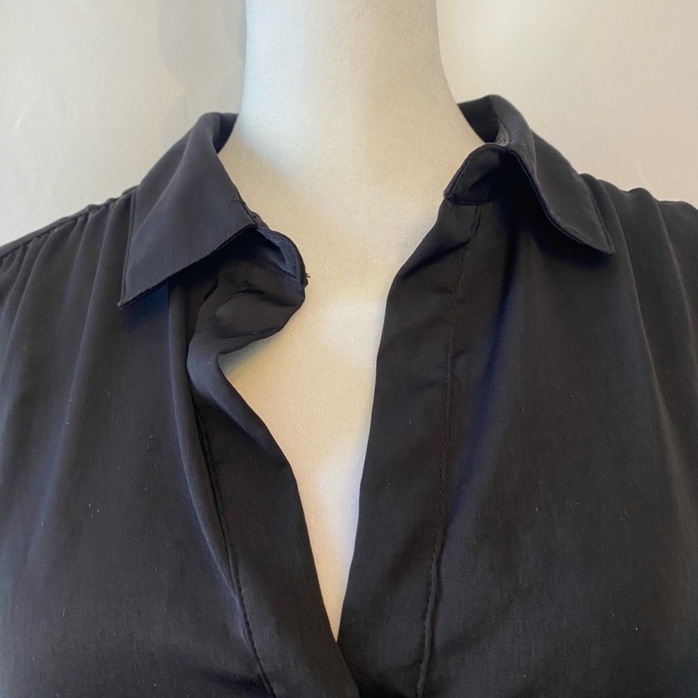 Banana Republic Black Long Sleeve Split Neck Collar Minimalist Blouse LG Witchy - Picture 8 of 16